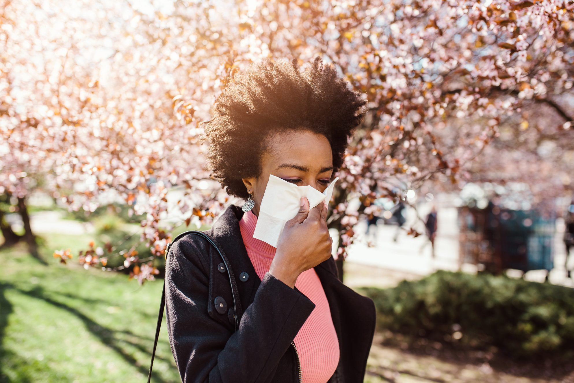 Can Allergies Make You Cough? Here’s What a Doctor Says